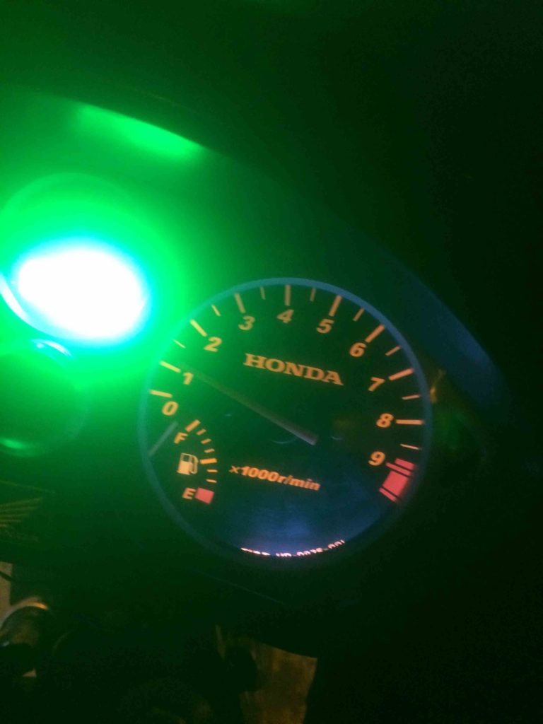 Honda cbf 150 Gösterge ışıkları değişimi nasıl yapılır? hangi lambalar kullanılır?