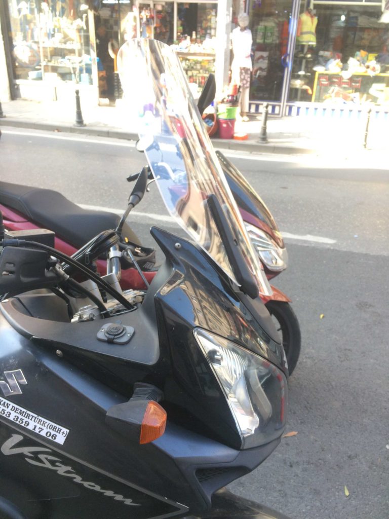 Suzuki v-strom dl650 Güneşten Sararan orjinal cam