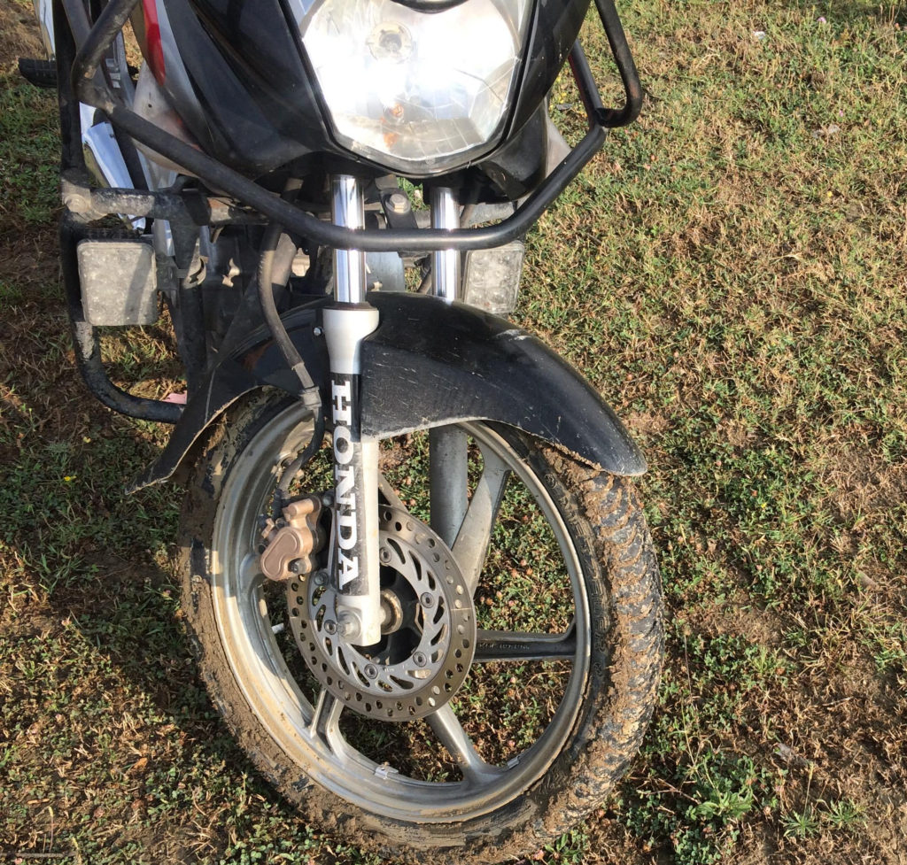 Honda cbf 150 Metzeller me22 90/90/18 2.75 18 Lastik Karşılaştırması