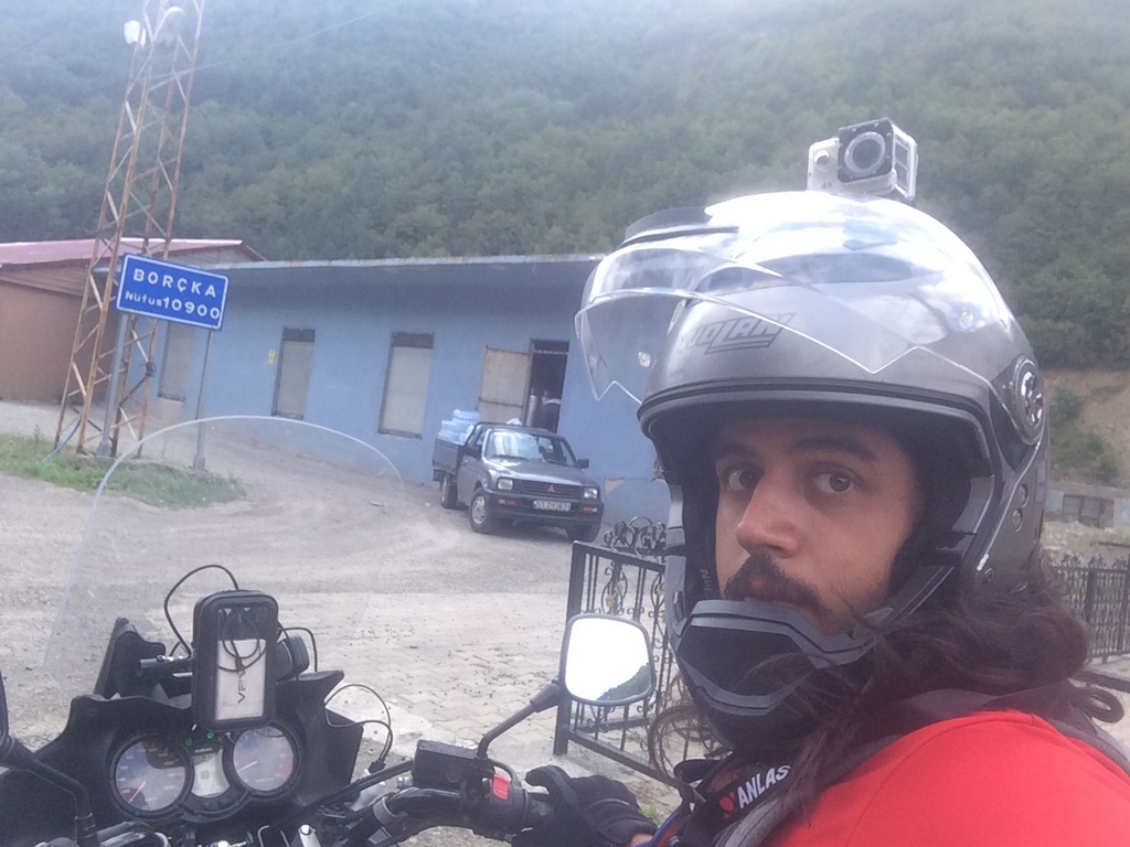 Atakan Demirtürk Artvin Borçka Seyahati Suzuki v-strom dl650 Motosiklet