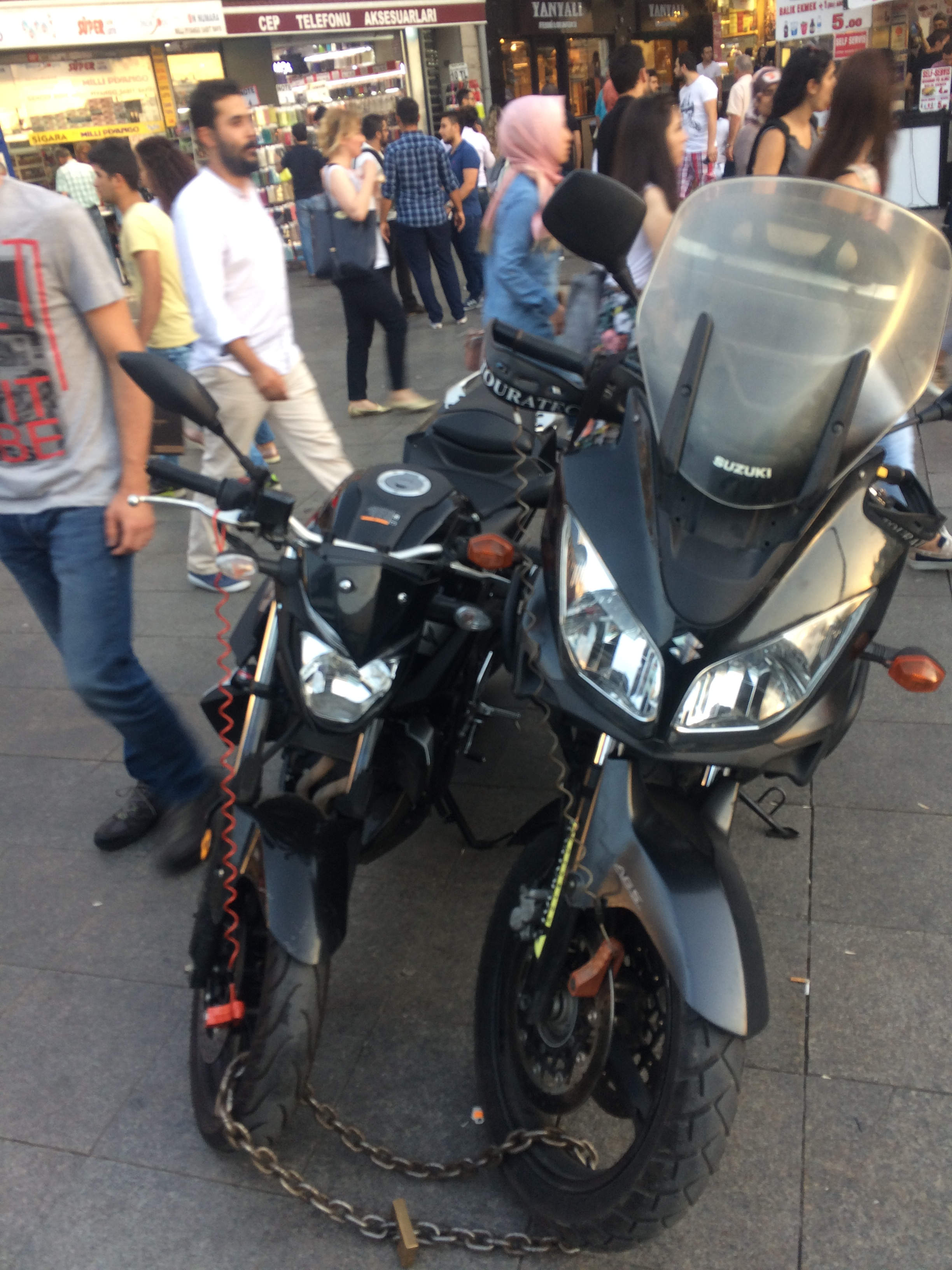 Suzuki v-strom dl650 mt25 boy farkı :)