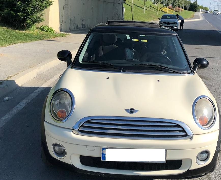 Mini cooper Far güneş yanığı Temizliği Zımpara ve Kloroform